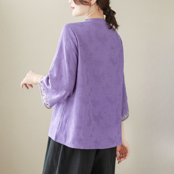 Camisa de lino y algodón con mangas tres cuartos y cuello redondo para mujer con diseño informal de jacquard y botones de rana de Buddha Stones - image 21
