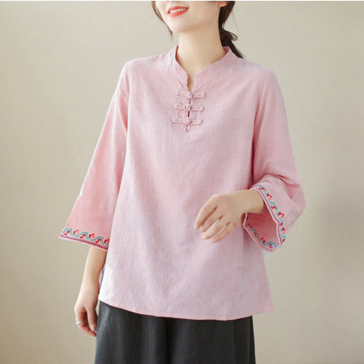 Camisa de lino y algodón con mangas tres cuartos y cuello redondo para mujer con diseño informal de jacquard y botones de rana de Buddha Stones - image 28