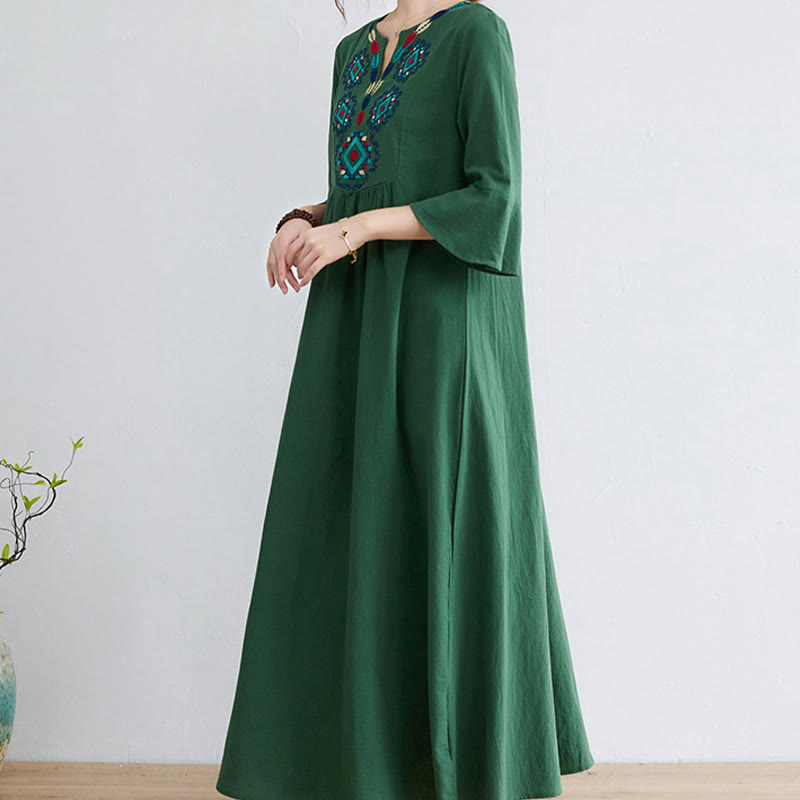 Vestido midi informal de lino y algodón con cuello en V y mangas tres cuartos con estampado floral bordado de Buddha Stones - image 17