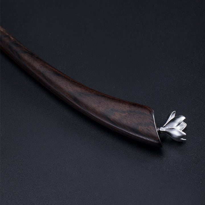 Horquilla clásica con bendición de flor de magnolia de ébano y plata de ley 925 con Buddha Stones