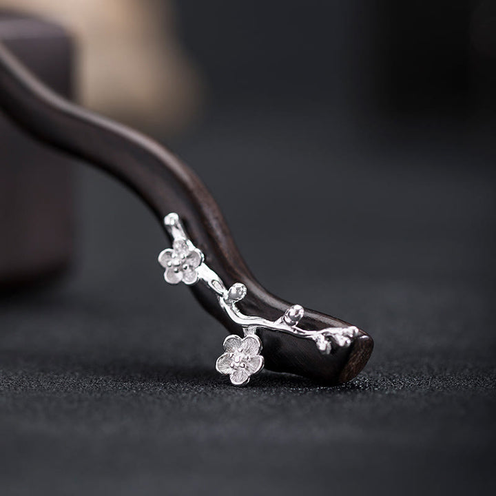 Horquilla con bendición de flor de ciruelo de ébano de estilo chino clásico de plata de ley 925 con Buddha Stones