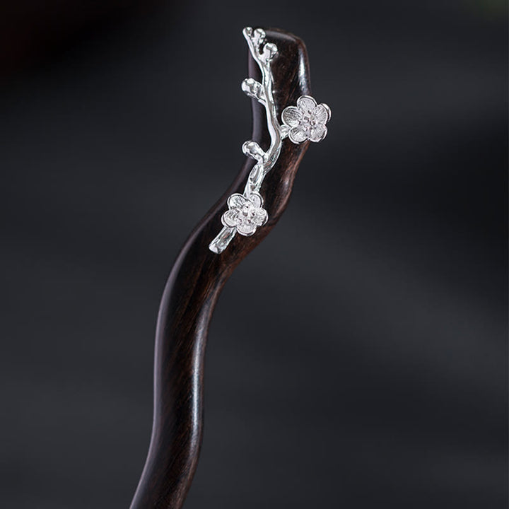 Horquilla con bendición de flor de ciruelo de ébano de estilo chino clásico de plata de ley 925 con Buddha Stones