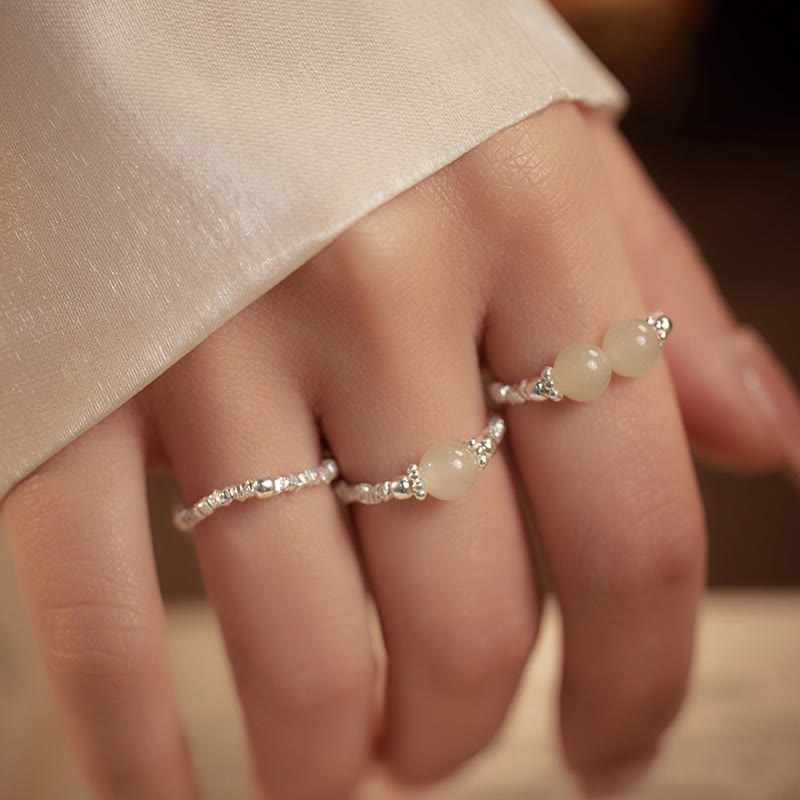 Anillo elástico de la suerte con cuentas pequeñas de jade hetiano natural de plata de ley 925 con Buddha Stones - image 0