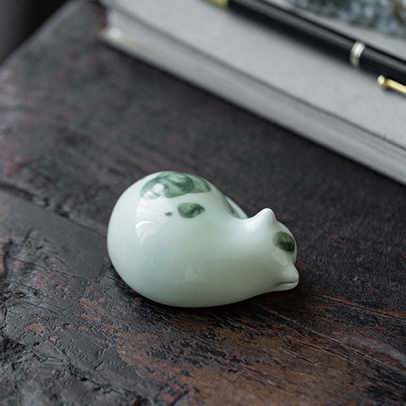 Figura decorativa de cerámica con forma de gato durmiendo de pie, con Buddha Stones y un adorable gatito de la suerte. - image 21