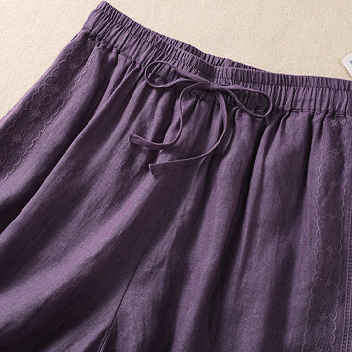 Pantalones cortos de mujer con cordón ajustable, estampado floral y bordado de Buddha Stones, con bolsillos. - image 2