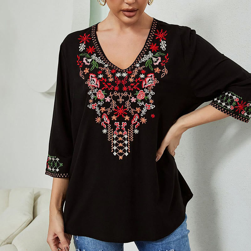 Camiseta de algodón para mujer con cuello en V y manga tres cuartos con bordado floral de verano y Buddha Stones - Negro - US12, UK/AU16, EU44 (3XL) - image 0
