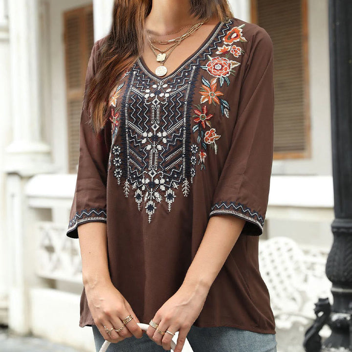 Camiseta de mujer de manga tres cuartos con cuello en V, estilo casual primaveral, con bordado floral y diseño de Buddha Stones. - Tierra de siena - US12, UK/AU16, EU44 (3XL) - image 0