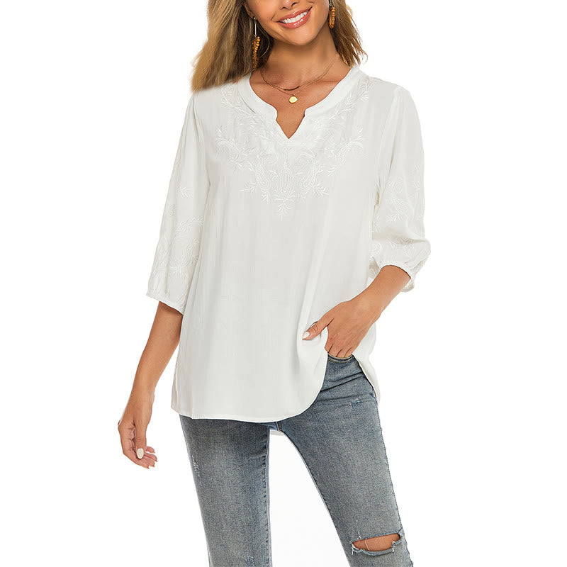 Camiseta informal de algodón con cuello en V y manga tres cuartos con bordado floral de Buddha Stones para mujer - FloralBlanco - US12, UK/AU16, EU44 (3XL) - image 0