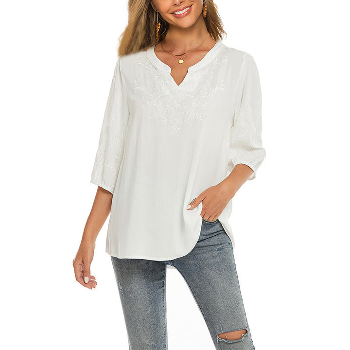 Camiseta informal de algodón con cuello en V y manga tres cuartos con bordado floral de Buddha Stones para mujer - FloralBlanco - US12, UK/AU16, EU44 (3XL) - image 0