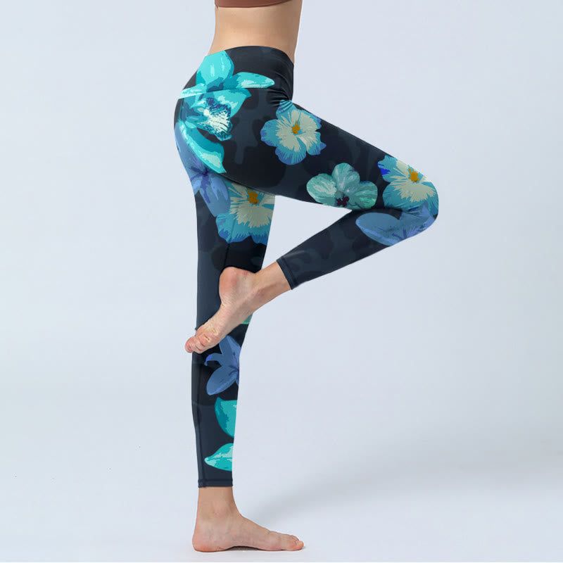 Leggings de yoga para mujer con estampado floral verde y azul de Buddha Stones - image 3