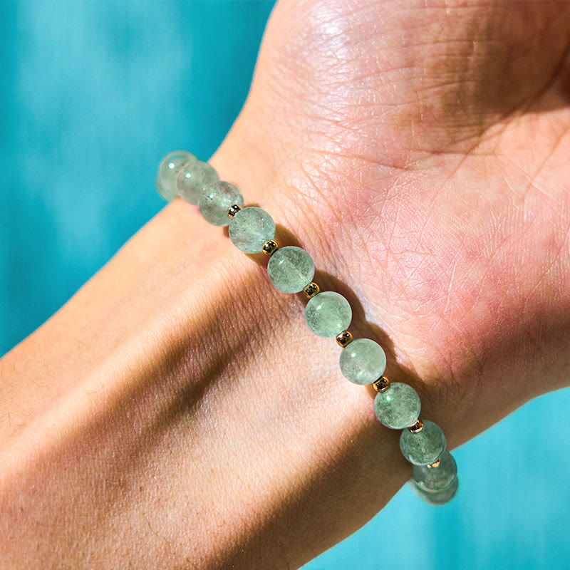 Pulsera con dije de mariposa de cuarzo fresa natural y cuarzo fresa verde de Buddha Stones