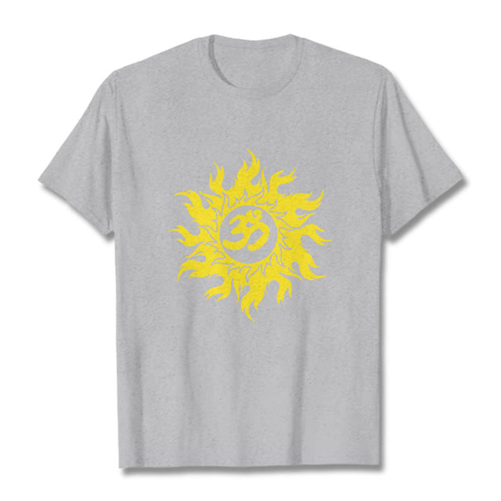 Buddha Stones Camiseta OM Mantra Sanskrit Gold Sun Tee - Gris claro - 2XL - image 19
