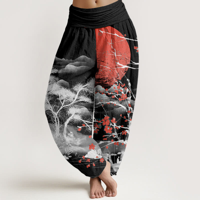 Pantalón tipo harem de cintura elástica para mujer, de Buddha Stones , estilo casual, con estampado de flores de ciruelo rojas, montañas y sol. - Negro - US22，UK/AU26，EU54 (6XL) - image 4