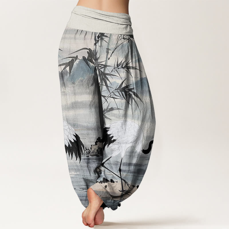 Pantalones harén de cintura elástica para mujer con estampado de grulla de corona roja y hojas de bambú en la montaña - image 2