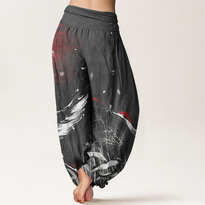 Pantalones bombachos de cintura elástica para mujer, de algodón, estilo casual, con estampado de grullas y junco de corona roja, de Buddha Stones Cotton. - image 5