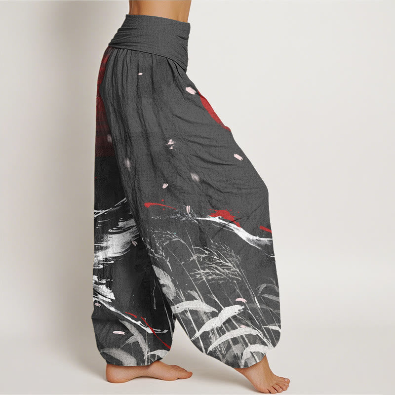 Pantalones bombachos de cintura elástica para mujer, de algodón, estilo casual, con estampado de grullas y junco de corona roja, de Buddha Stones Cotton. - image 6