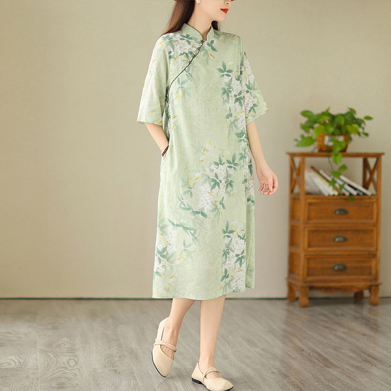Vestido cheongsam chino de lino y algodón jacquard con estampado floral de Buddha Stones y media manga, con bolsillos - image 5