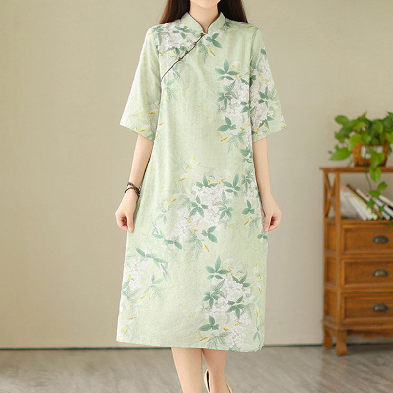 Vestido cheongsam chino de lino y algodón jacquard con estampado floral de Buddha Stones y media manga, con bolsillos - image 2