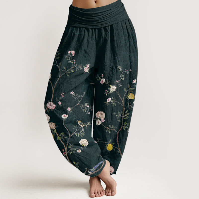 Pantalones bombachos de cintura elástica para mujer con estampado de flores rosas y blancas, hojas de bambú y frutas, en Buddha Stones. - Negro - US22，UK/AU26，EU54 (6XL) - image 7