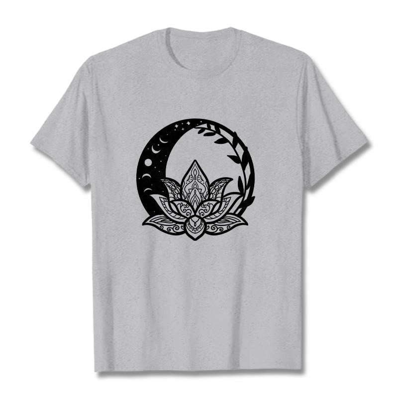 Camiseta con Buddha Stones, flor de loto, sol, luna y vides entrelazadas - Gris claro - 2XL - image 19