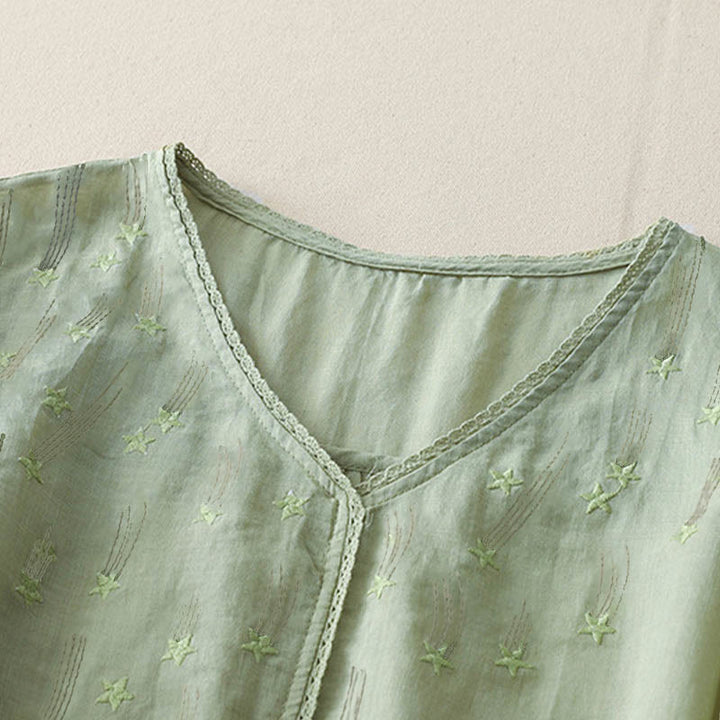 Camisa informal de lino y algodón para mujer con cuello en V, media manga y bordado de estrellas fugaces de Buddha Stones - image 10
