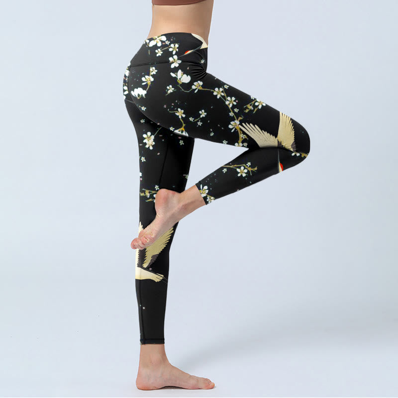 Leggings de yoga para mujer con estampado de grullas de corona roja, ciruelos y piedras de Buddha Stones - image 3
