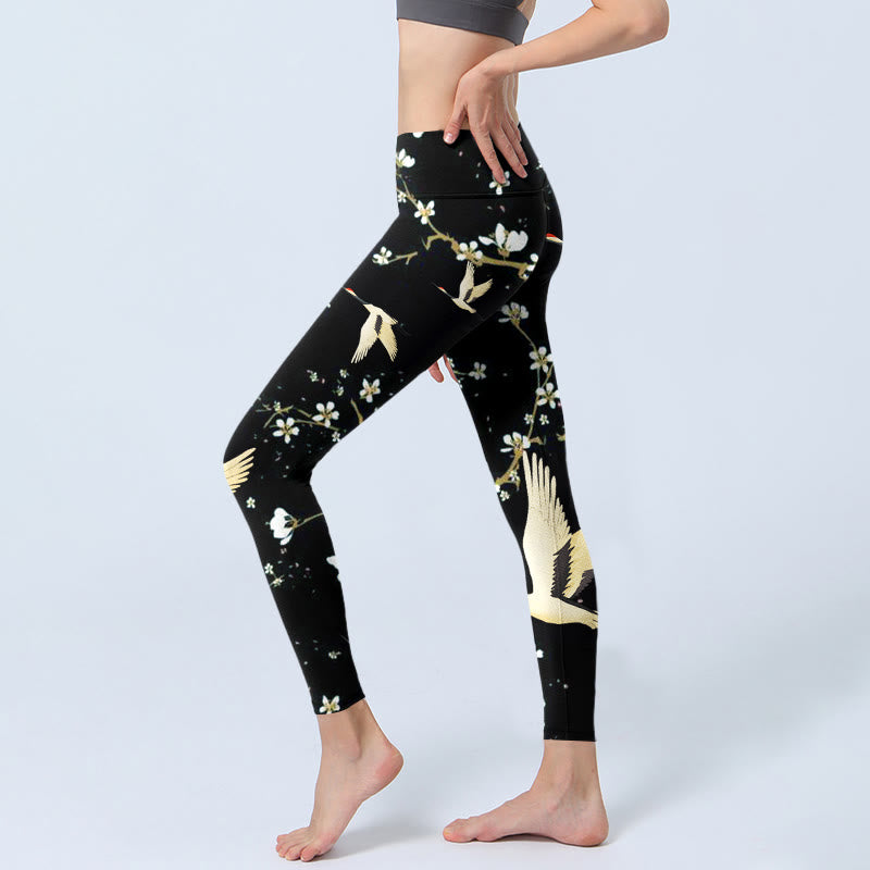 Leggings de yoga para mujer con estampado de grullas de corona roja, ciruelos y piedras de Buddha Stones - image 3