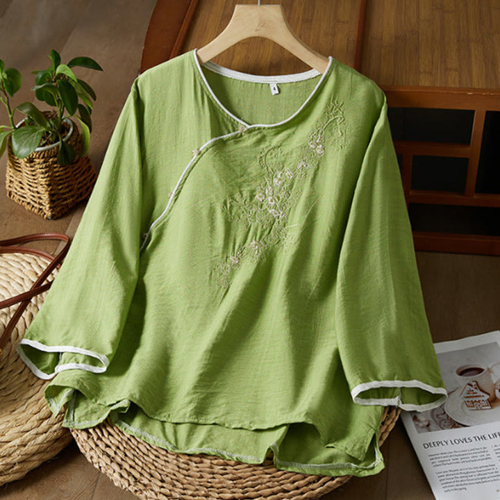 Camisa informal de lino y algodón con manga tres cuartos y diseño de flores bordadas con botones de rana para mujer - Verde amarillento - US12, UK/AU16, EU44 (3XL) - image 25