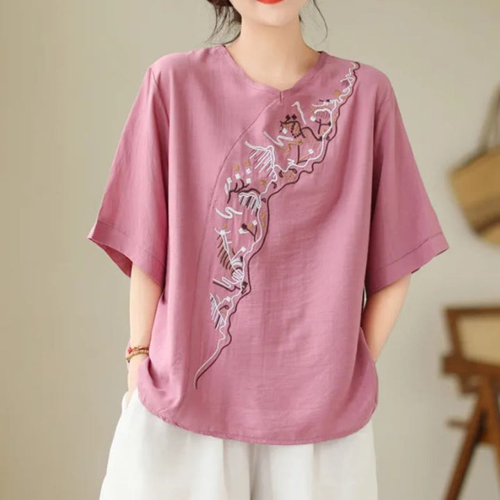 Camiseta de mujer con cuello redondo, manga corta y diseño geométrico bordado étnico con Buddha Stones - Rosa fuerte - US14, UK/AU18, EU46 (4XL) - image 2