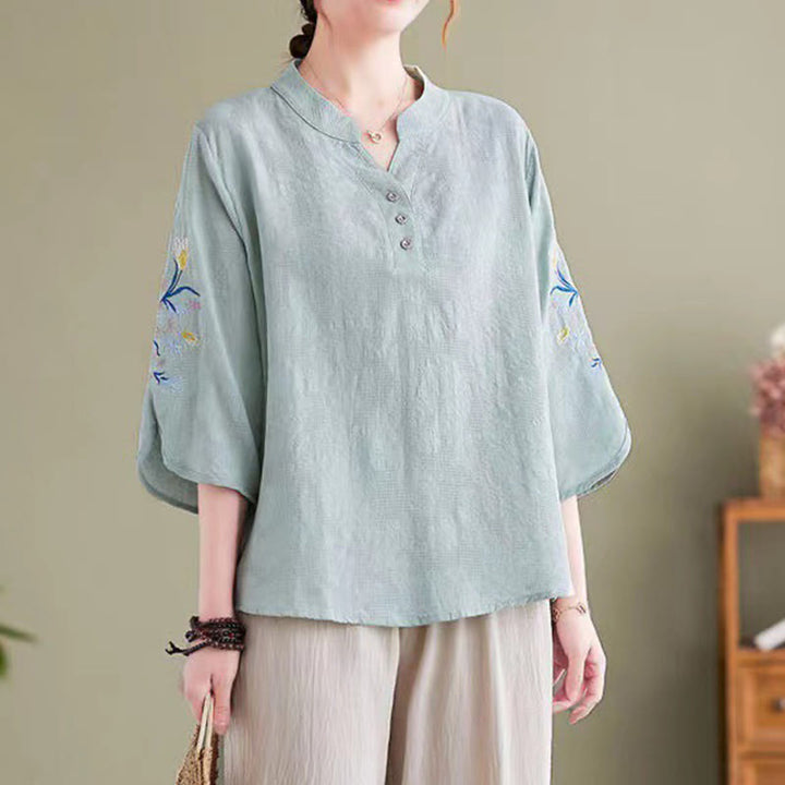 Camisa de lino y algodón con cuello entallado para mujer, diseño de flores bordadas de verano con Buddha Stones y mangas tres cuartos - Turquesa pálido - US14, UK/AU18, EU46 (4XL) - image 6