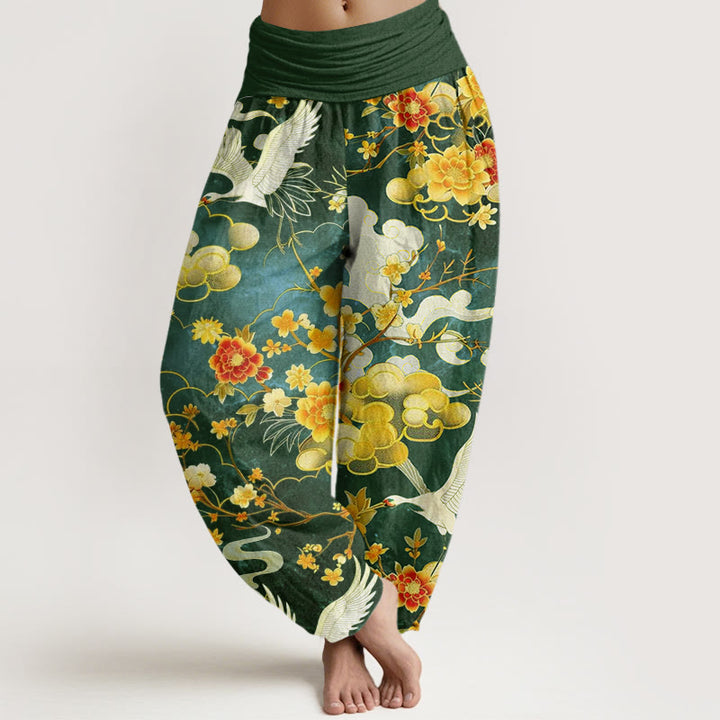 Pantalones bombachos de cintura elástica para mujer con estampado de Buddha Stones, nubes auspiciosas, grullas blancas y flores rojas. - Verdemar - US22，UK/AU26，EU54 (6XL) - image 7