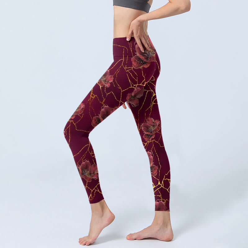 Leggings de yoga para mujer con estampado de líneas doradas y pétalos rojos de Buddha Stones - image 3