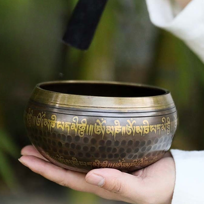 Buddha Stones Juego de cuencos tibetanos artesanales con diseño de escrituras para sanación y meditación. - image 0