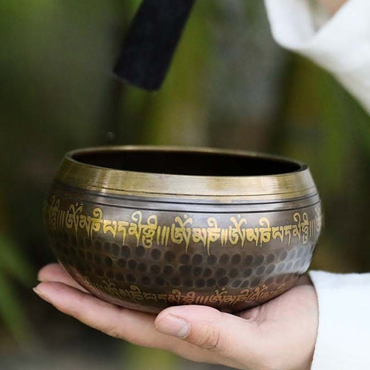Buddha Stones Juego de cuencos tibetanos artesanales con diseño de escrituras para sanación y meditación. - image 0