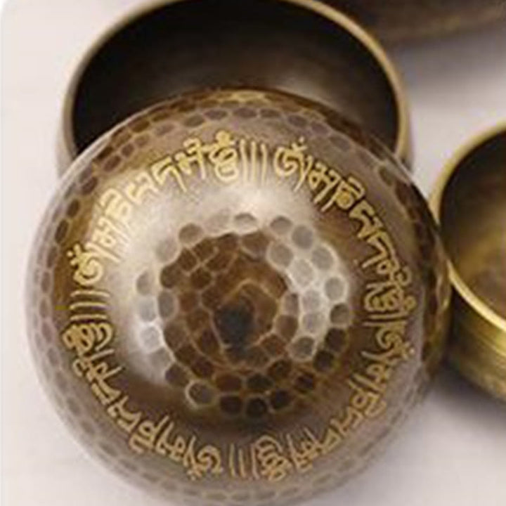 Buddha Stones Juego de cuencos tibetanos artesanales con diseño de escrituras para sanación y meditación. - image 8