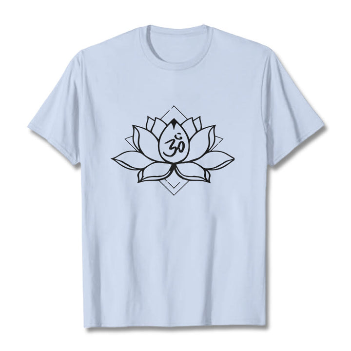 Camiseta de algodón con estampado sánscrito Om y loto floreciente de Buddha Stones - Cian claro - 2XL - image 19