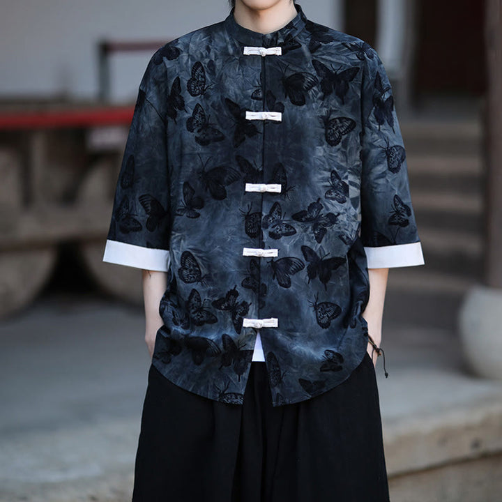 Camisa tipo cárdigan de algodón para hombre, con cuello alto, manga tres cuartos y estampado de mariposas y jacquard con diseño de rana blanca y botones - Azul medianoche - US/UK/AU46, EU56 (5XL) - image 8