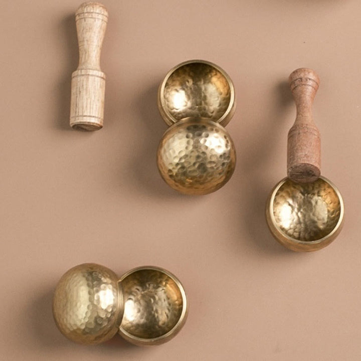 Buddha Stones Mini cuenco tibetano pequeño hecho a mano para sanación y meditación. Juego de cuencos de sonido de 1,57*0,98 pulgadas. - image 8