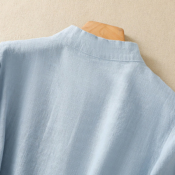 Camisa de manga tres cuartos de algodón y lino para mujer, estilo casual, con cuello alto inclinado y botones de Buddha Stones. - image 18