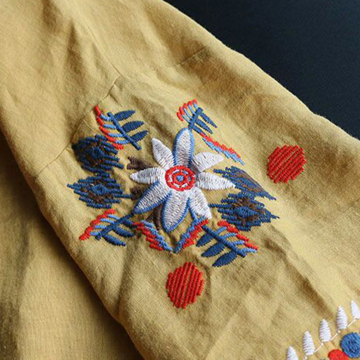 Camiseta de manga corta de algodón y lino para mujer con cuello redondo, diseño floral y bordado artístico retro de Buddha Stones - image 16