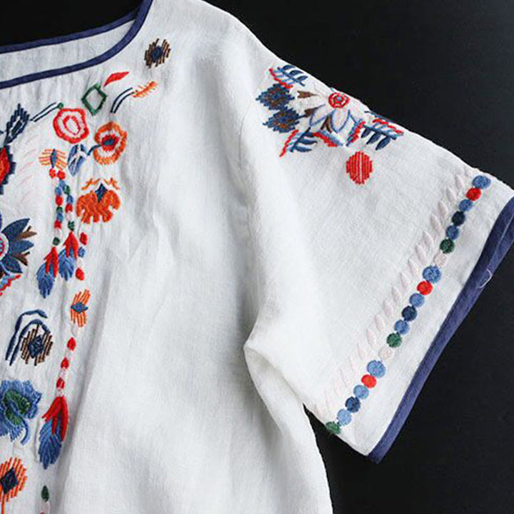 Camiseta de manga corta de algodón y lino para mujer con cuello redondo, diseño floral y bordado artístico retro de Buddha Stones - image 5