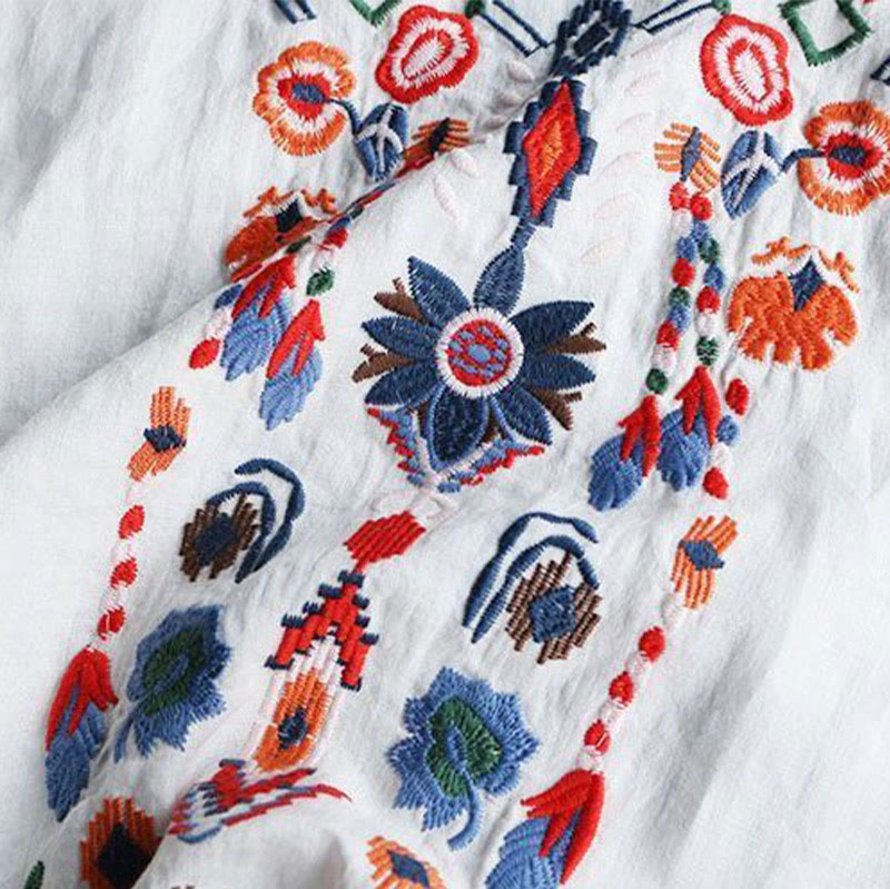 Camiseta de manga corta de algodón y lino para mujer con cuello redondo, diseño floral y bordado artístico retro de Buddha Stones - image 6