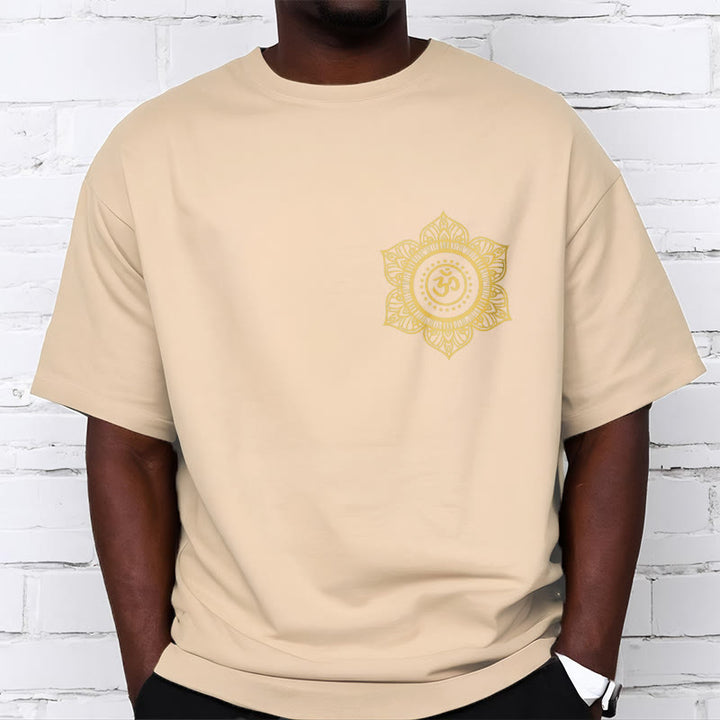 Camiseta con estampado OM de mandala dorado y Buddha Stones - image 11