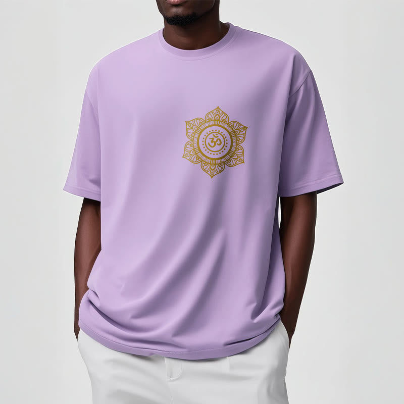 Camiseta con estampado OM de mandala dorado y Buddha Stones - image 17