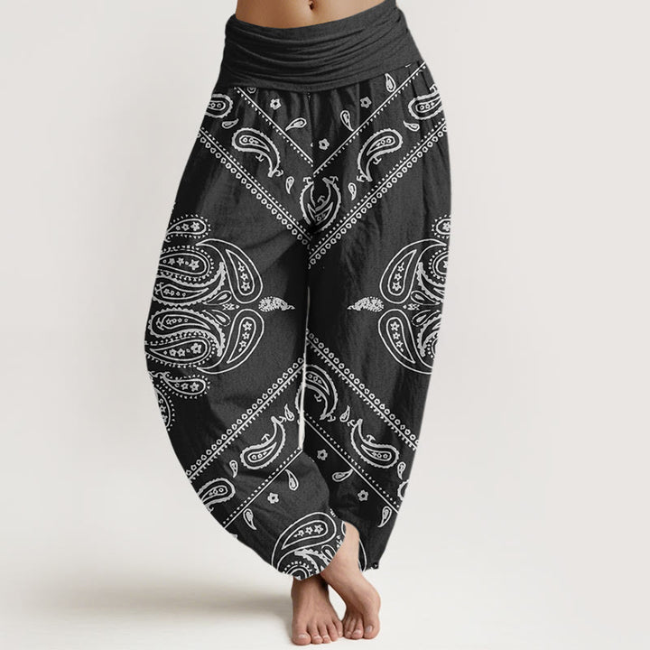 Pantalones bombachos de cintura elástica para mujer, de algodón, estilo casual, con estampado floral de hojas y cachemir , de Buddha Stones. - Negro - US22，UK/AU26，EU54 (6XL) - image 0