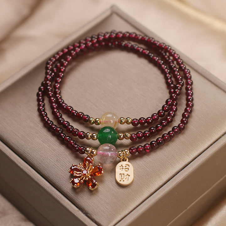 Pulsera multicapa con cuentas de Buddha Stones ultrafinas naturales de 3 mm y flor de cerezo para atraer la fortuna y protegerla.