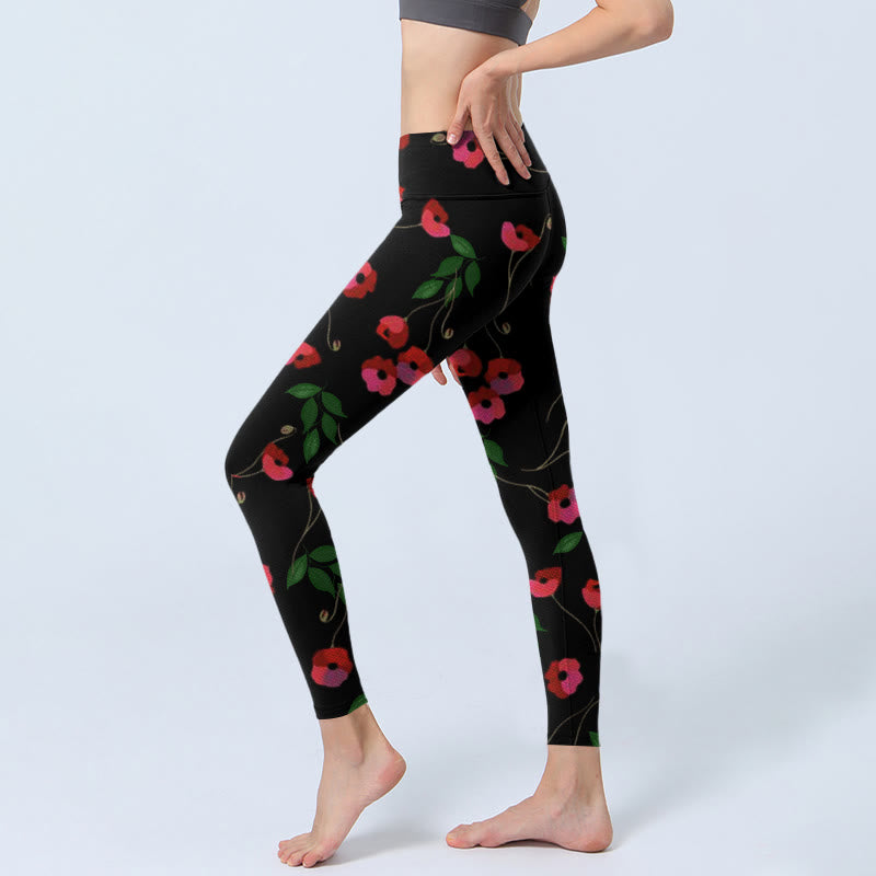 Leggings de yoga para mujer con estampado de hojas verdes y flores rojas vibrantes de Buddha Stones - image 3