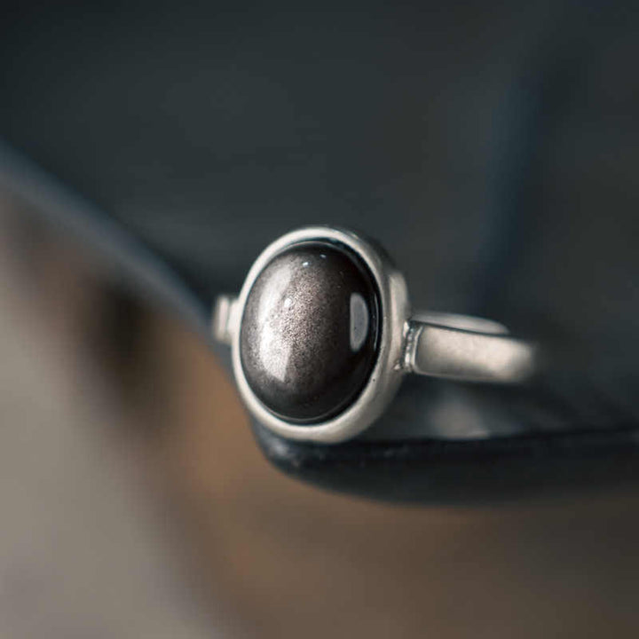 Anillo de protección ajustable con obsidiana y brillo de plata de ley 925 natural de Buddha Stones - Estilo B (aproximadamente 10 x 12 mm) - image 0