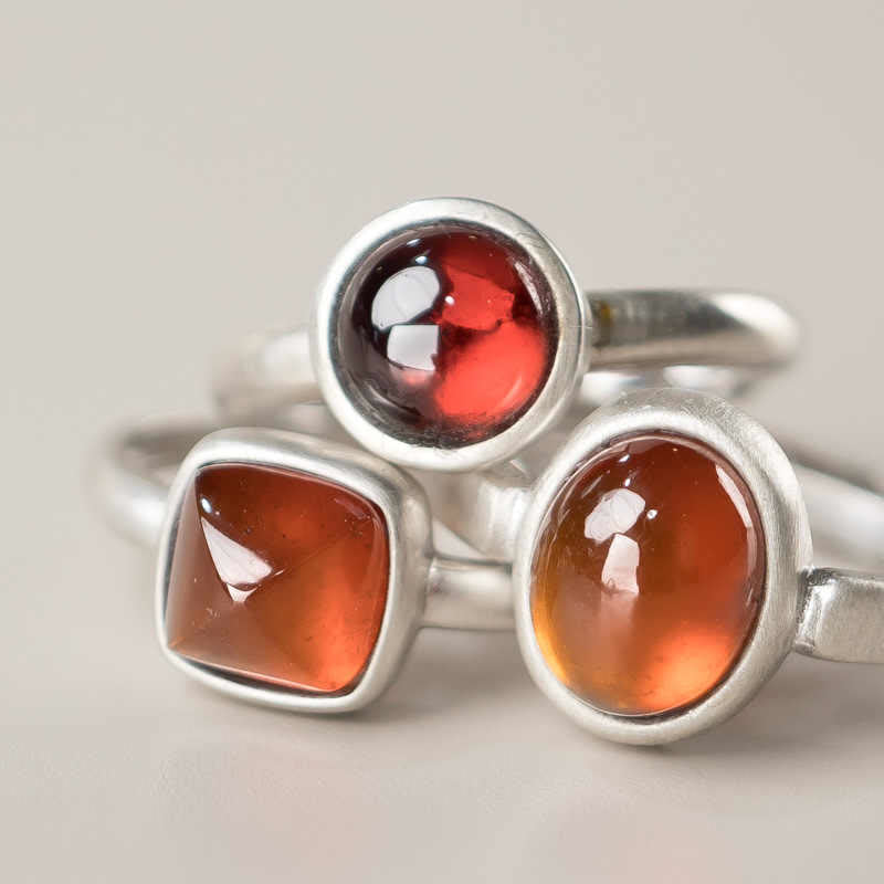 Anillo de calma con granate natural de plata de ley 925 y Buddha Stones con inserción ajustable