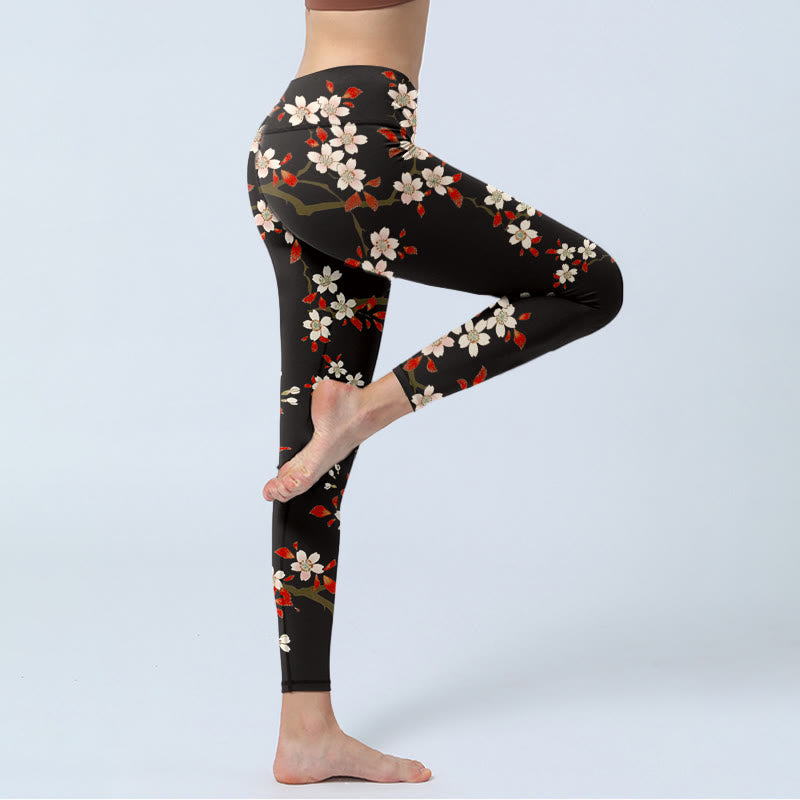 Leggings de yoga para mujer con estampado de hojas rojas y flores de cerezo blancas y piedras de Buddha Stones - image 3